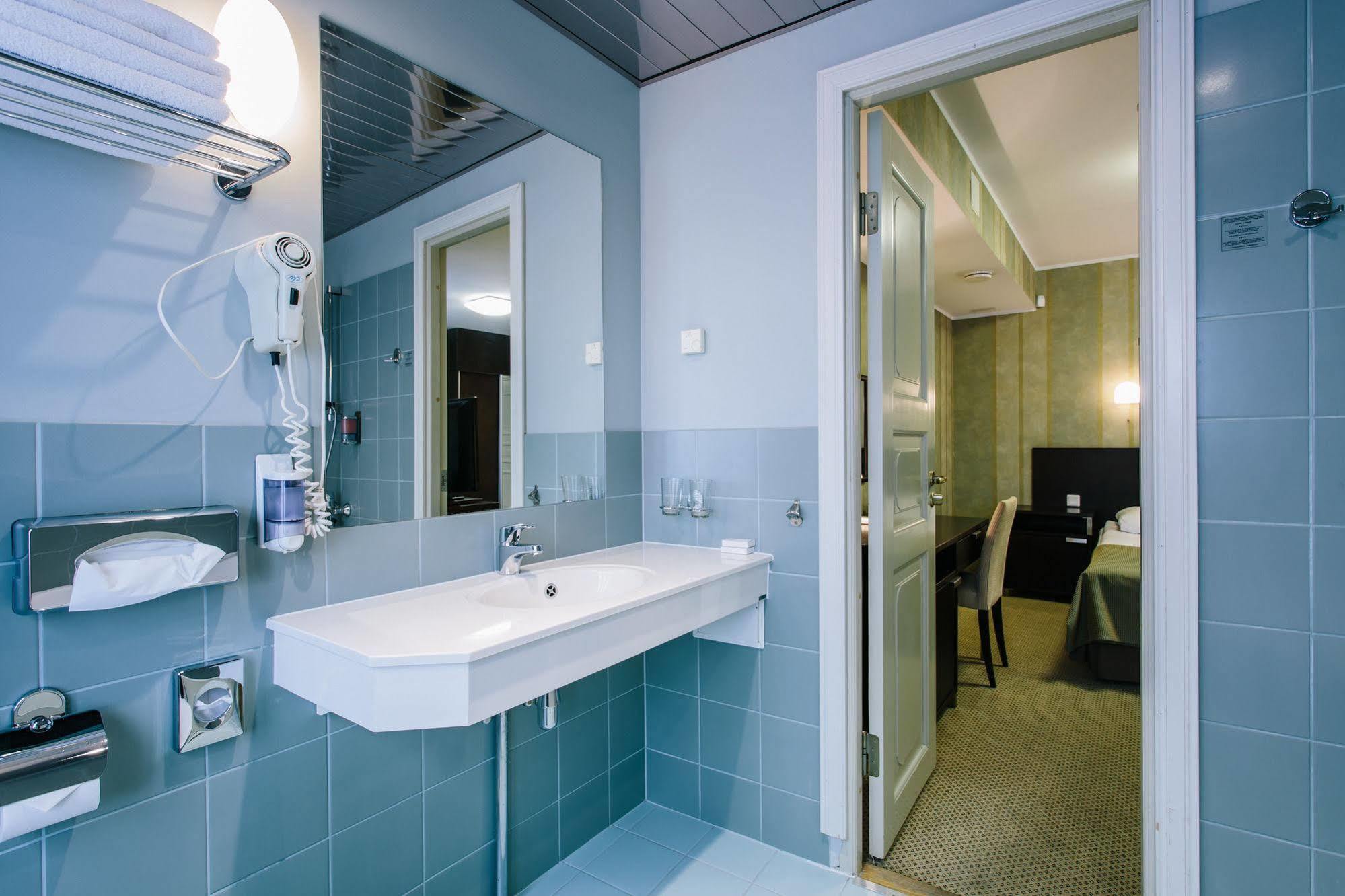 Hestia Hotel Maestro Old Town Tallinn Bagian luar foto