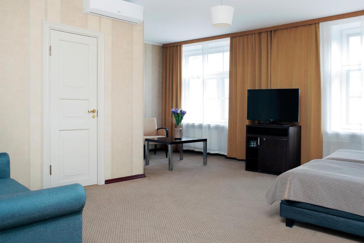 Hestia Hotel Maestro Old Town Tallinn Bagian luar foto